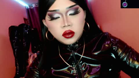 Queen Mireska online show from 3, 4, 2026