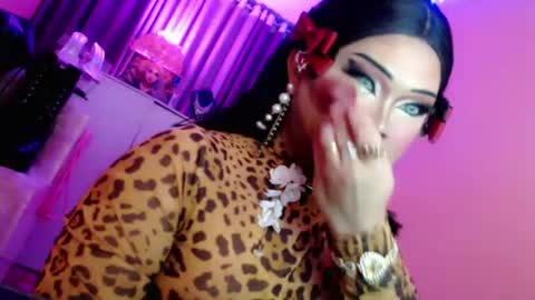 Snapshot of amiadoll chatting on 26, 6, 2026 Queen Mireska online show from 26, 6, 2026