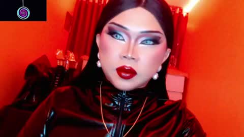 Snapshot of amiadoll chatting on 7, 7, 2026 Queen Mireska online show from 7, 7, 2026