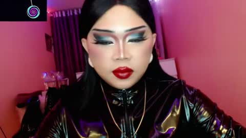 Snapshot of amiadoll chatting on 29, 7, 2026 Queen Mireska online show from 29, 7, 2026