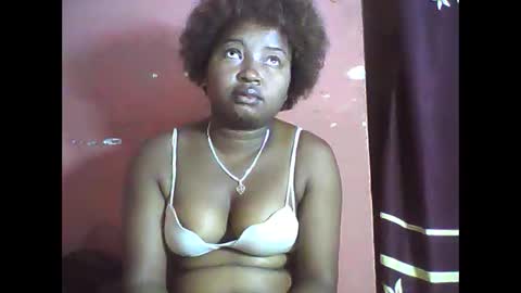amielle_01 online show from 25, 4, 2026