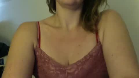 Snapshot of amileamariestar chatting on 17, 12, 2024 amileamariestar online show from 17, 12, 2024