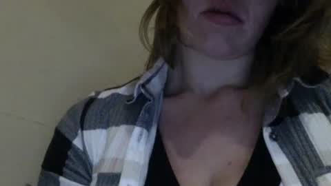 Snapshot of amileamariestar chatting on 24, 12, 2024 amileamariestar online show from 24, 12, 2024