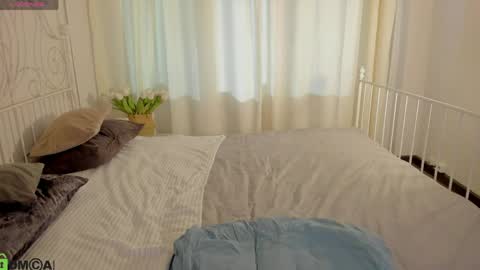 amilia_may online show from 2, 4, 2026