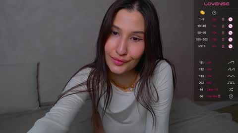 Snapshot of aminegulse chatting on 25, 11, 2025 Camilla online show from 25, 11, 2025