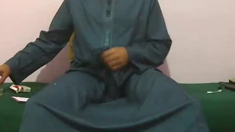 Amir online show from 2, 11, 2025