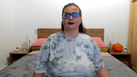 Amira Vyxen online show from 26, 10, 2025