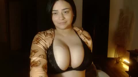 Snapshot of ammbaar1 chatting on 12, 1, 2025 Ambaar online show from 12, 1, 2025