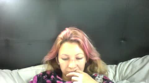 Paula D online show from 8, 2, 2025