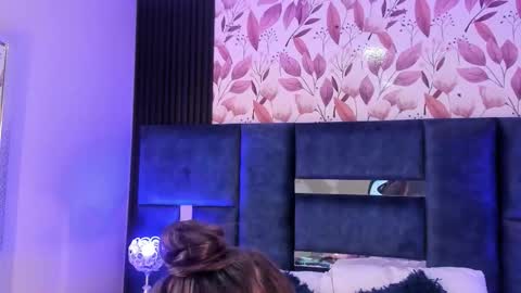 Ammy Jones online show from 8, 9, 2025