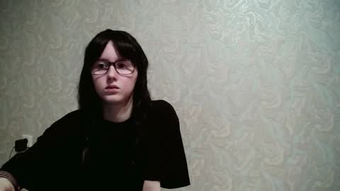 Amomira honeyx online show from 8, 11, 2025