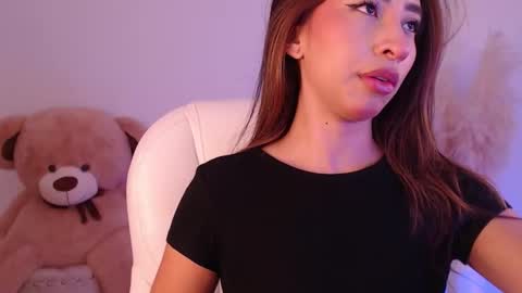 Snapshot of amonet_x chatting on 21, 10, 2025 Sophi online show from 21, 10, 2025