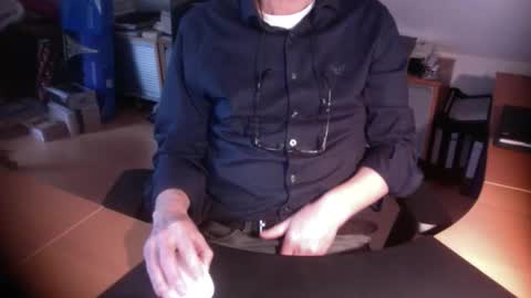 Amor2200 online show from 22, 12, 2025