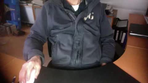 Amor2200 online show from 8, 1, 2026