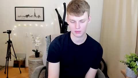 Snapshot of amor__boy chatting on 1, 11, 2025 Andrew Amor online show from 1, 11, 2025