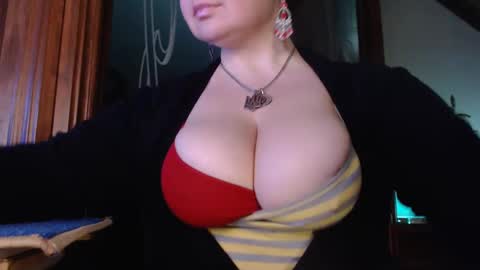 amorelara online show from 9, 2, 2025