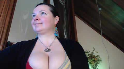amorelara online show from 22, 2, 2025