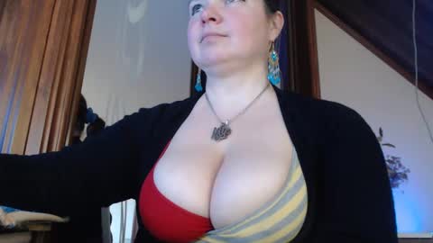 amorelara online show from 22, 2, 2025