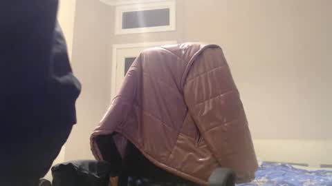 Snapshot of amoremeoww chatting on 21, 1, 2025 miss unforgettable online show from 21, 1, 2025