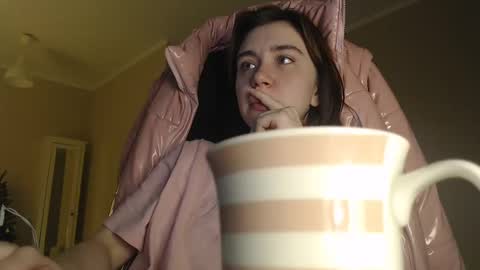 Snapshot of amoremeoww chatting on 8, 2, 2025 miss unforgettable online show from 8, 2, 2025