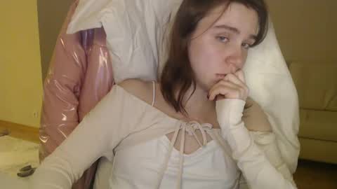 Snapshot of amoremeoww chatting on 25, 2, 2025 miss unforgettable online show from 25, 2, 2025