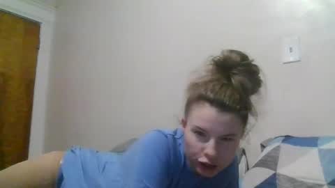 Snapshot of amputeebaby26 chatting on 25, 7, 2026 shay online show from 25, 7, 2026