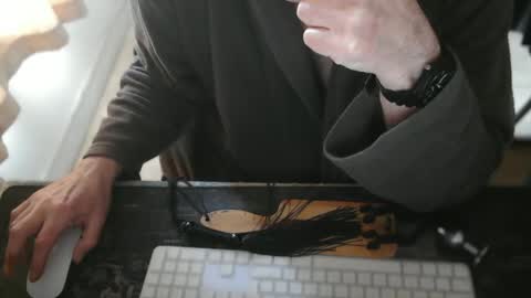 amslave4f online show from 17, 5, 2026