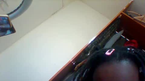 Snapshot of amtheone20 chatting on 5, 2, 2026 amtheone20 online show from 5, 2, 2026