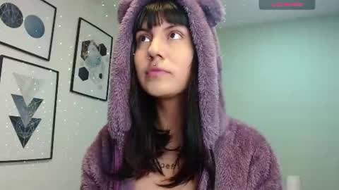 Amy 3 online show from 30, 6, 2026