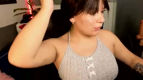 Snapshot of amy_hoy69 chatting on 8, 5, 2026 Amy Hoy69 online show from 8, 5, 2026