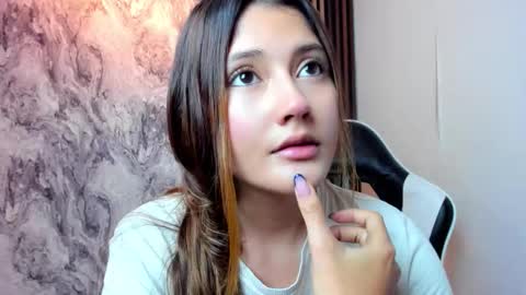 Snapshot of amy_innocent_ chatting on 7, 11, 2025 Amy online show from 7, 11, 2025