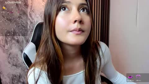 Snapshot of amy_innocent_ chatting on 23, 11, 2025 Amy online show from 23, 11, 2025