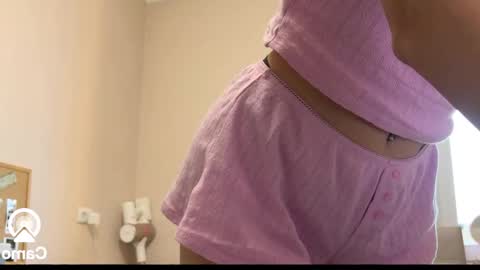 amy_meoww online show from 28, 3, 2026