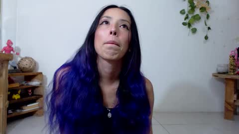 Snapshot of amy_mur chatting on 13, 10, 2025 amy mur online show from 13, 10, 2025