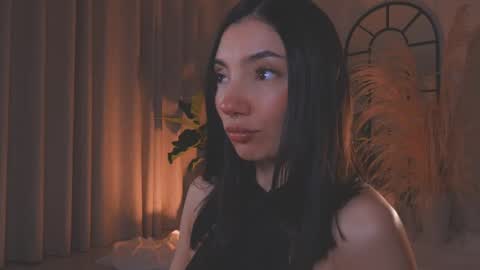 Amy Armstrong online show from 20, 9, 2025