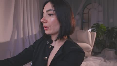 Amy Armstrong online show from 7, 5, 2026