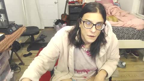 Trashely Gimpson online show from 12, 1, 2025