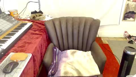 Trashely Gimpson online show from 9, 2, 2026