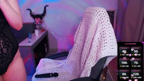 Amy is here  my telegram chanel -  online show from 11, 11, 2025