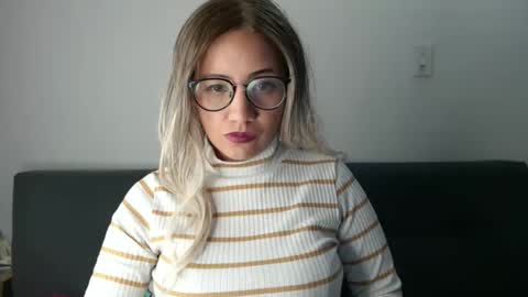 amycosplay99 online show from 7, 2, 2025