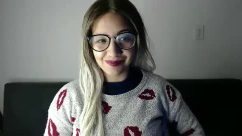 amycosplay99 online show from 17, 2, 2025