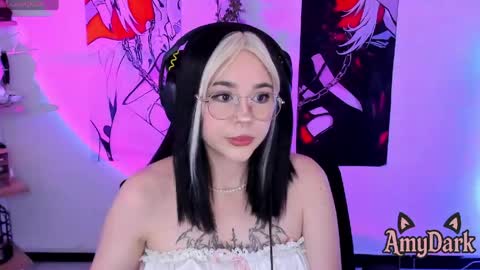 Amy online show from 30, 4, 2026