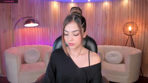 Snapshot of amydavis_ chatting on 6, 12, 2024 Amy online show from 6, 12, 2024