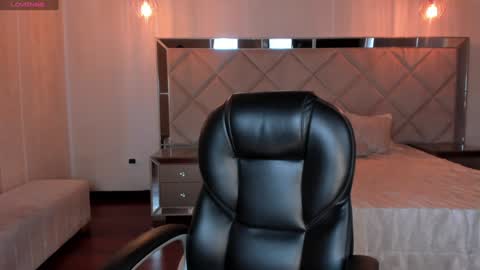 Snapshot of amydavis_ chatting on 15, 12, 2024 Amy online show from 15, 12, 2024