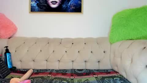 Amy Kamila online show from 21, 2, 2025