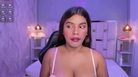 amyevan_ online show from 21, 9, 2025