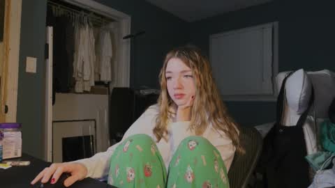 Snapshot of amyjj chatting on 3, 11, 2025 Amy online show from 3, 11, 2025