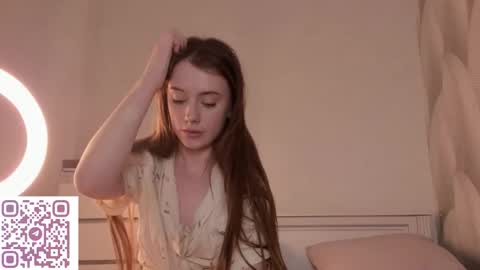 Snapshot of amylovesyouu chatting on 4, 12, 2025 amylovesyouu online show from 4, 12, 2025