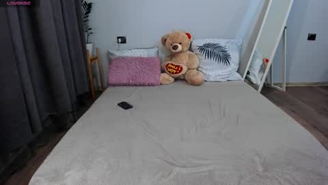 Snapshot of amymilson chatting on 25, 2, 2025 amymilson online show from 25, 2, 2025