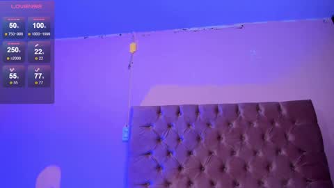 Snapshot of amyolimpo chatting on 17, 1, 2025 Amy ... Nice to meet u   thumb up me please its important online show from 17, 1, 2025